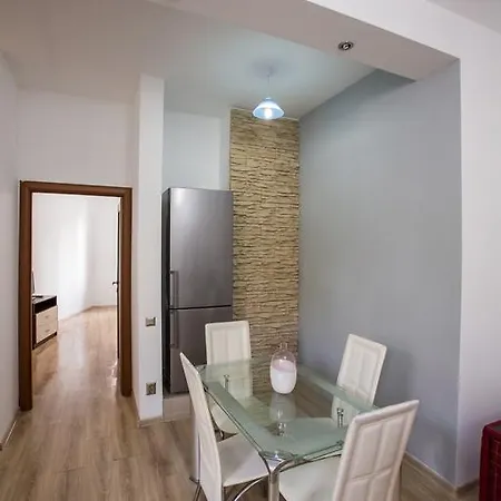 Bolintineanu Elegance Апартаменти *