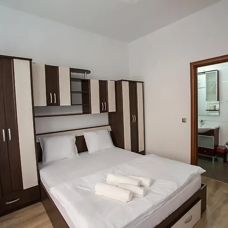 Bolintineanu Elegance Апартаменти *