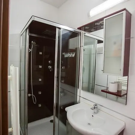Апартаменти Bolintineanu Elegance